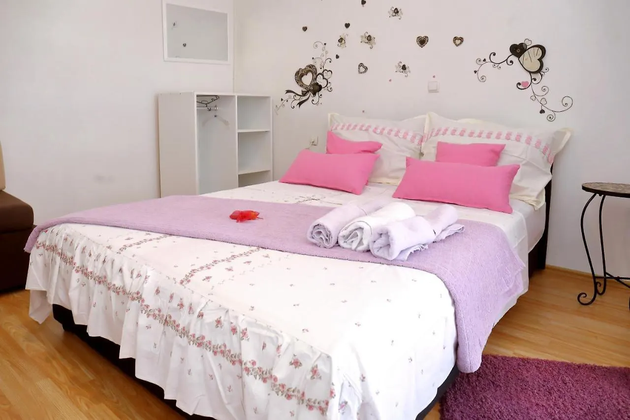 Apartments Ivana Bibinje 0*,
